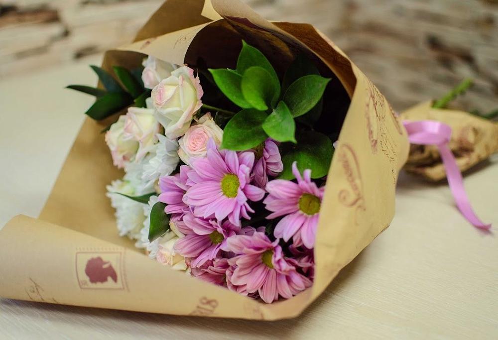 Букет цветов из: Розы и Хризантемы в Копейске