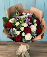 Букет цветов из:  Розы и Альстромерии в Копейске