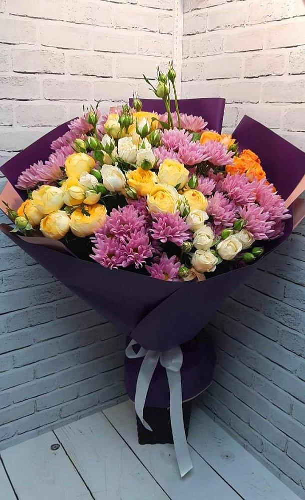 Букет цветов из: Хризантемы и Розы в Копейске