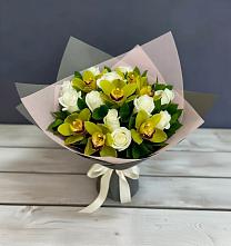 Букет цветов из:  Орхидеи и Розы в Копейске