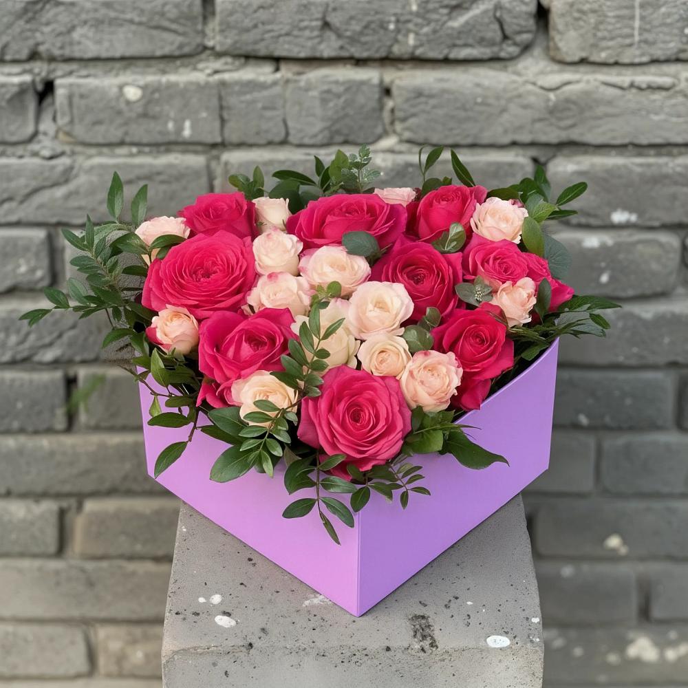 Цветочная композиция из Розы в коробке в Копейске
