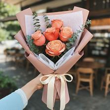 Букет цветов из:  Розы в Копейске