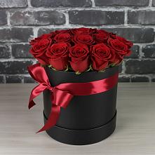 Цветочная композиция из Розы в шляпной коробке в Копейске