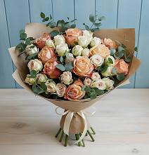 Букет цветов из:  Альстромерии и Розы в Копейске