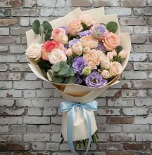Букет цветов из:  Розы, Лизиантусы и Гвоздики в Копейске